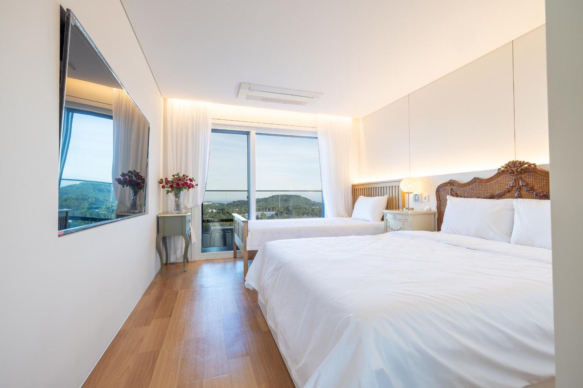 Jeju Bunkerhotel&Resort Согвипхо Экстерьер фото
